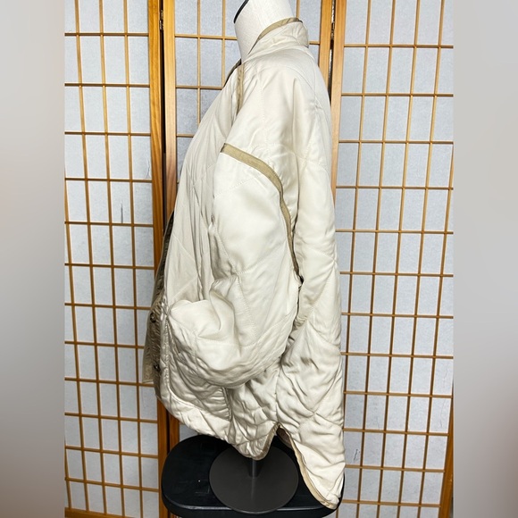 NEW Blank NYC Quilted Reversible Floral Jacket Women's Cream Pink Size XL - Picture 7 of 13